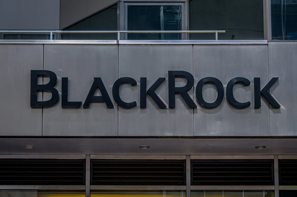 BlackRock Vanguard Still Holding Shares Of Russian Fossil Shipping