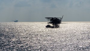 GettyImages-1005353538_oil rigs (1).jpg