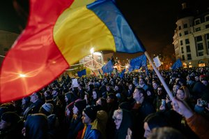 Romania Election (c)Andrei PungovschiGettyImages.jpg