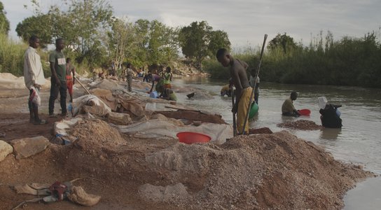 Artisianal miners in Manono DRC 2023